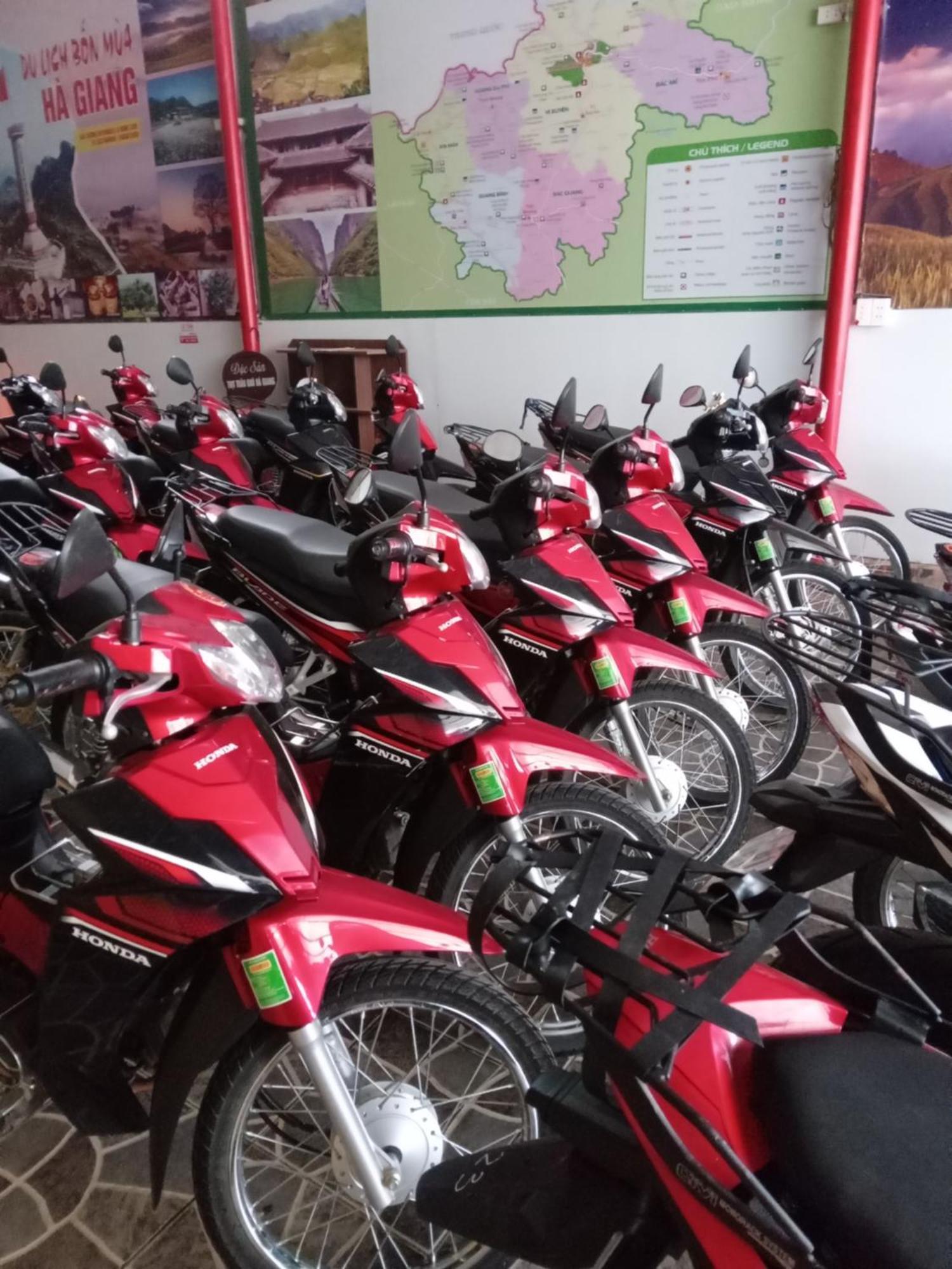 Viethung Hostel-Motorbikes For Rental - Tour Lang Lap Ngoại thất bức ảnh