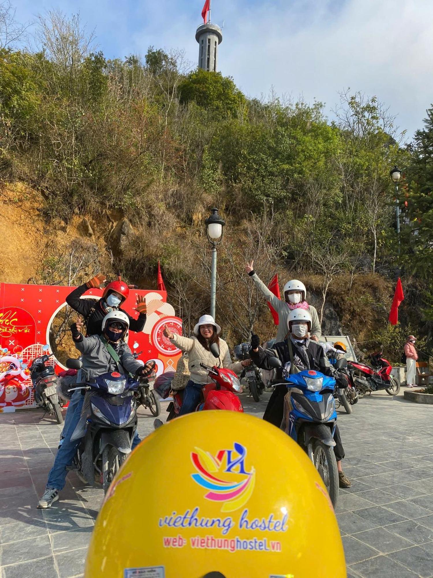 Viethung Hostel-Motorbikes For Rental - Tour Lang Lap Phòng bức ảnh